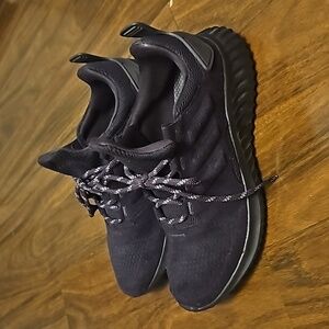 New Adidas Alphabounce shoes size 6
